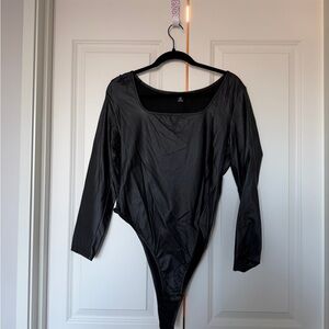 SHEIN Black Curve 2XL Scoop Neck Bodysuit
